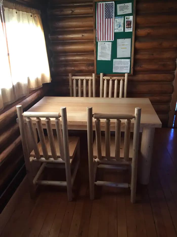SQUIRREL MEADOWS CABIN