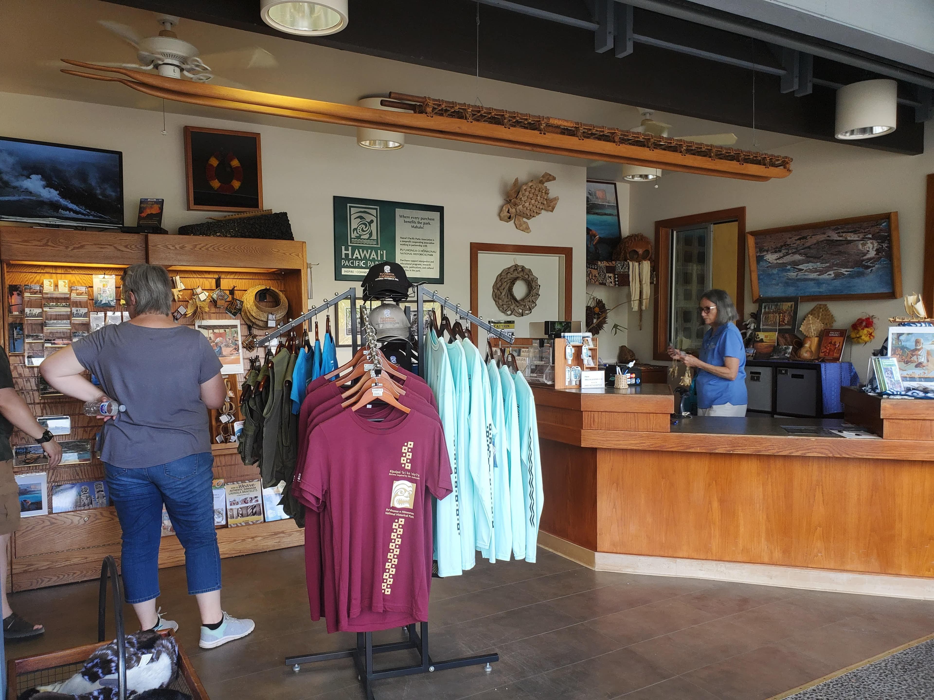 Puʻuhonua o Hōnaunau National Historical Park Visitor Center