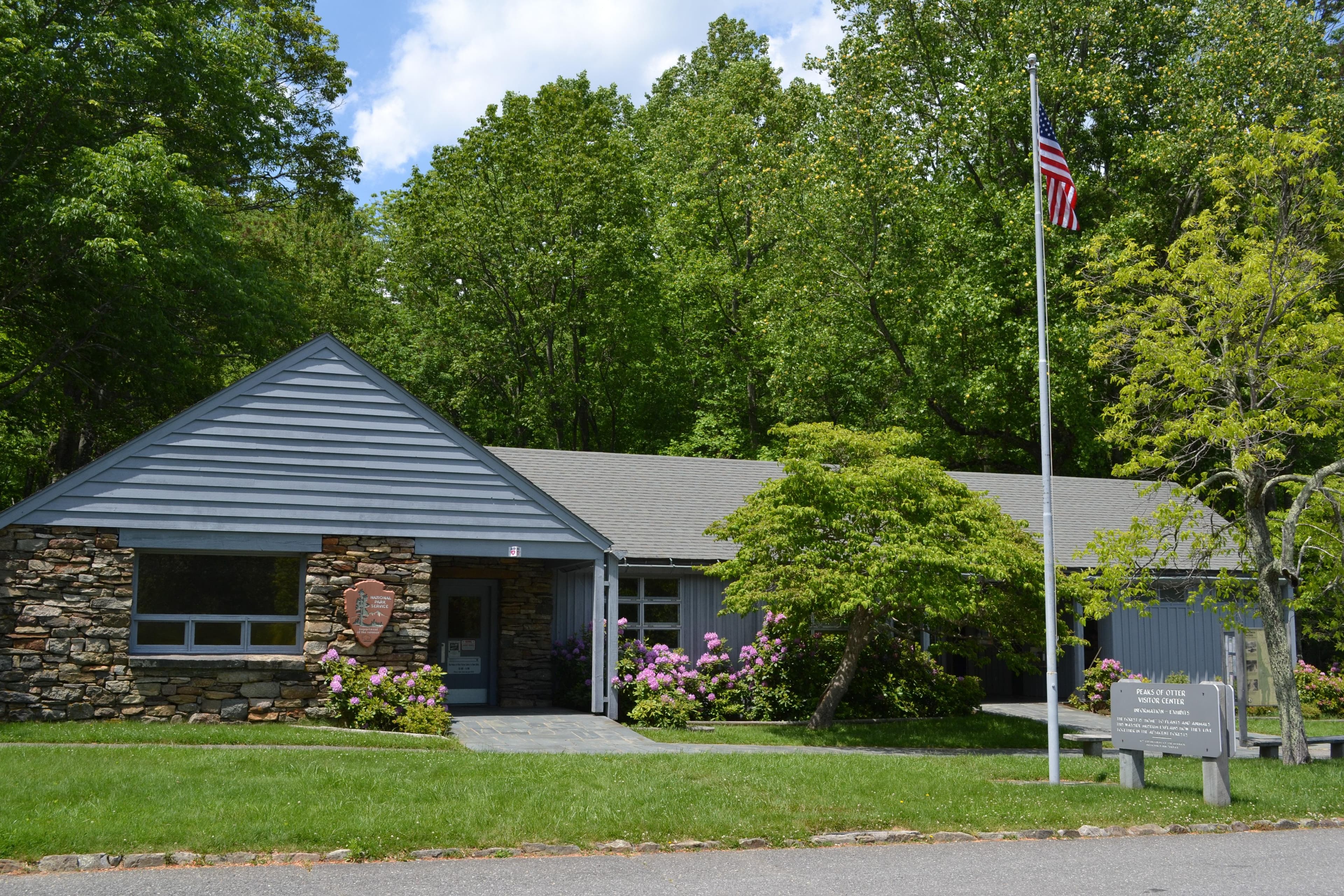Peaks of Otter Visitor Center (Milepost 85.6)