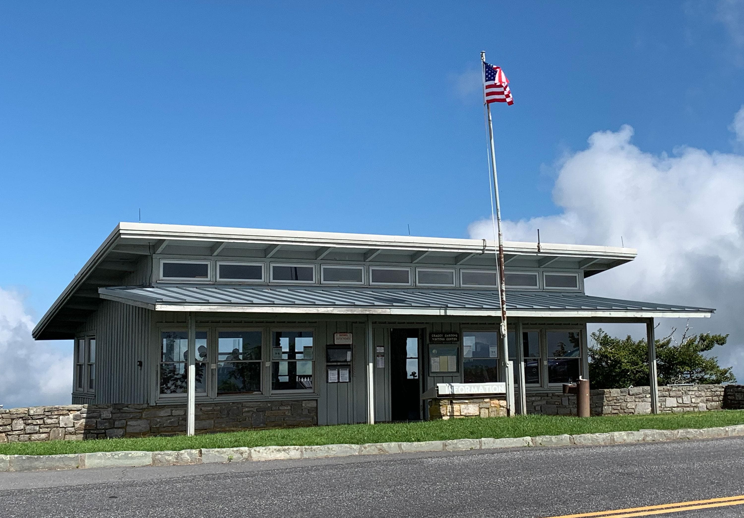 Craggy Gardens Visitor Center (Milepost 364)