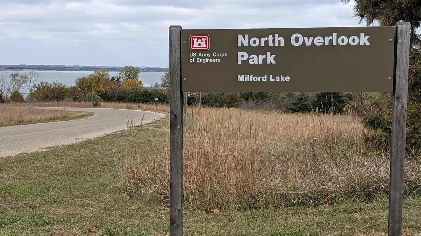 NORTH OVERLOOK PARK (KS)