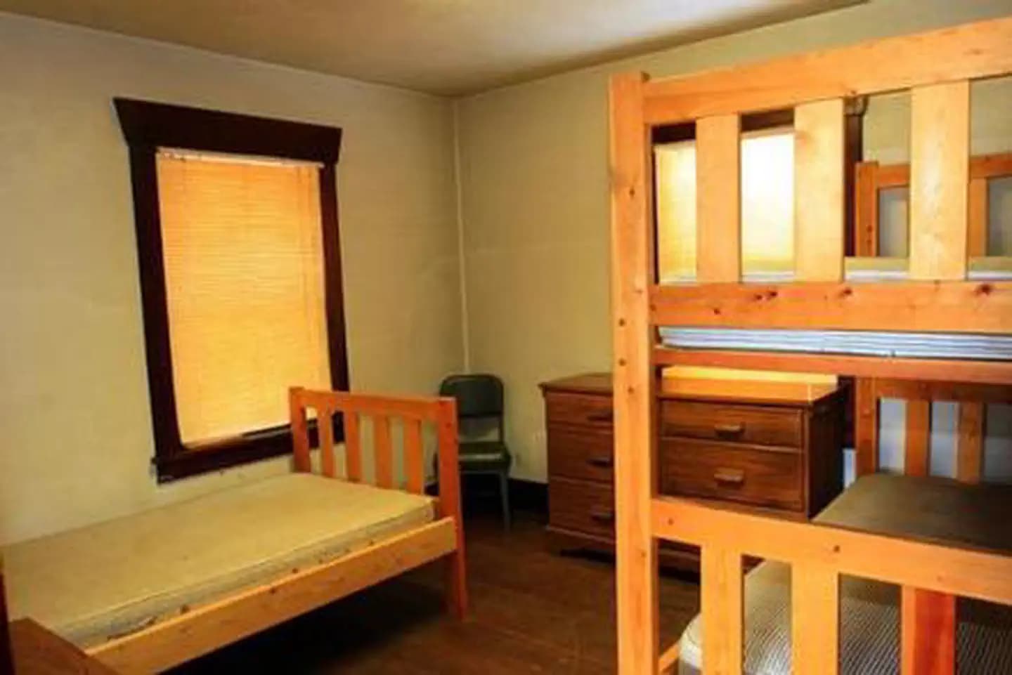 VIGILANTE CABIN